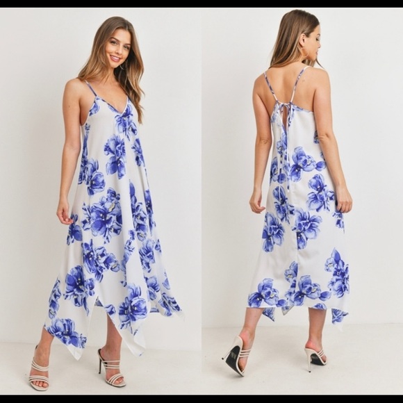 Sleeveless Floral Handkerchief Hem Dress - Picture 2 of 10